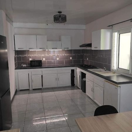 Location Saisonniere Les Bibassiers Apartman Le Tampon Kültér fotó