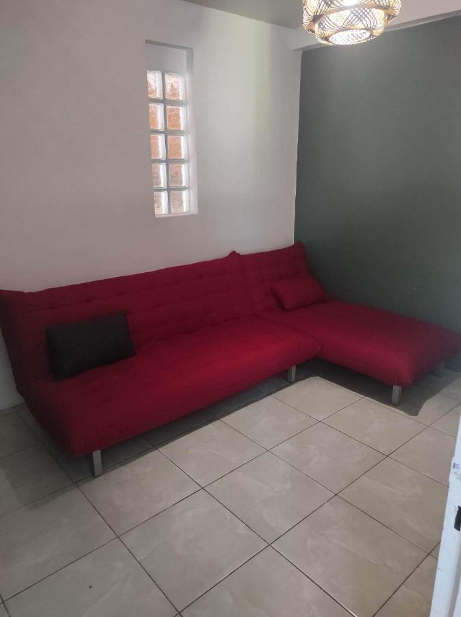 Location Saisonniere Les Bibassiers Apartman Le Tampon Kültér fotó