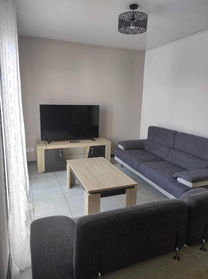 Location Saisonniere Les Bibassiers Apartman Le Tampon Kültér fotó